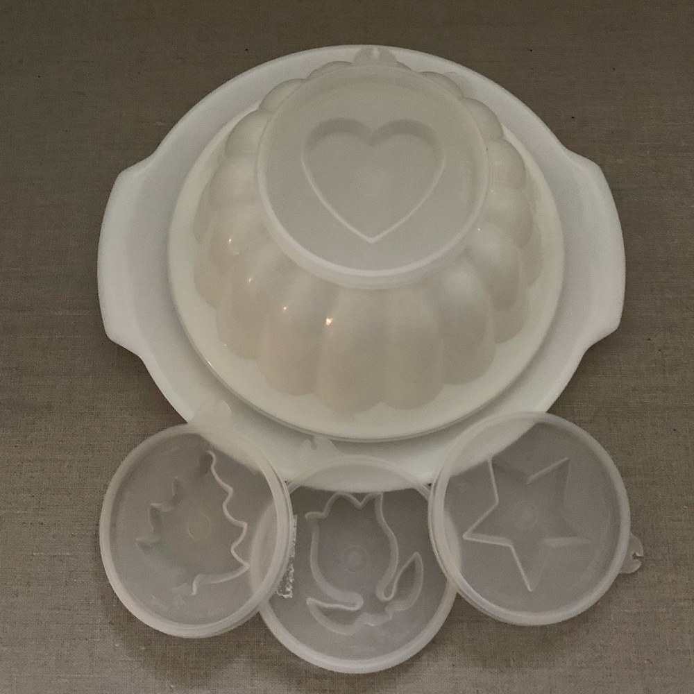 Vintage Tupperware JEL-N-SERVE